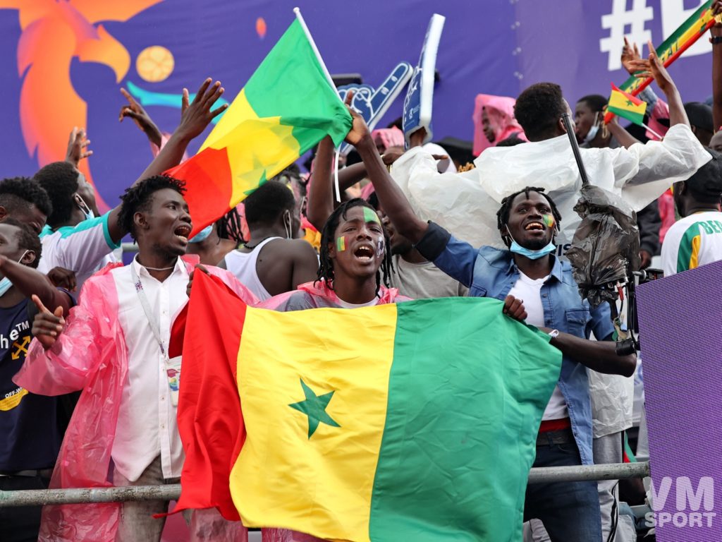 Болельщики. Пляжный футбол. Чемпионат мира. Сборная Сенегала