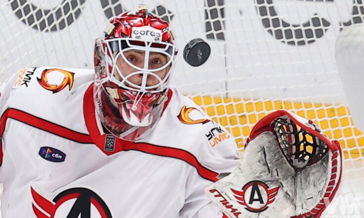 «Автомобилист» долго запрягал, но затем уверенно объехал и уехал от «Шанхайских Драконов» Владимир Галкин. ХК Автомобилист