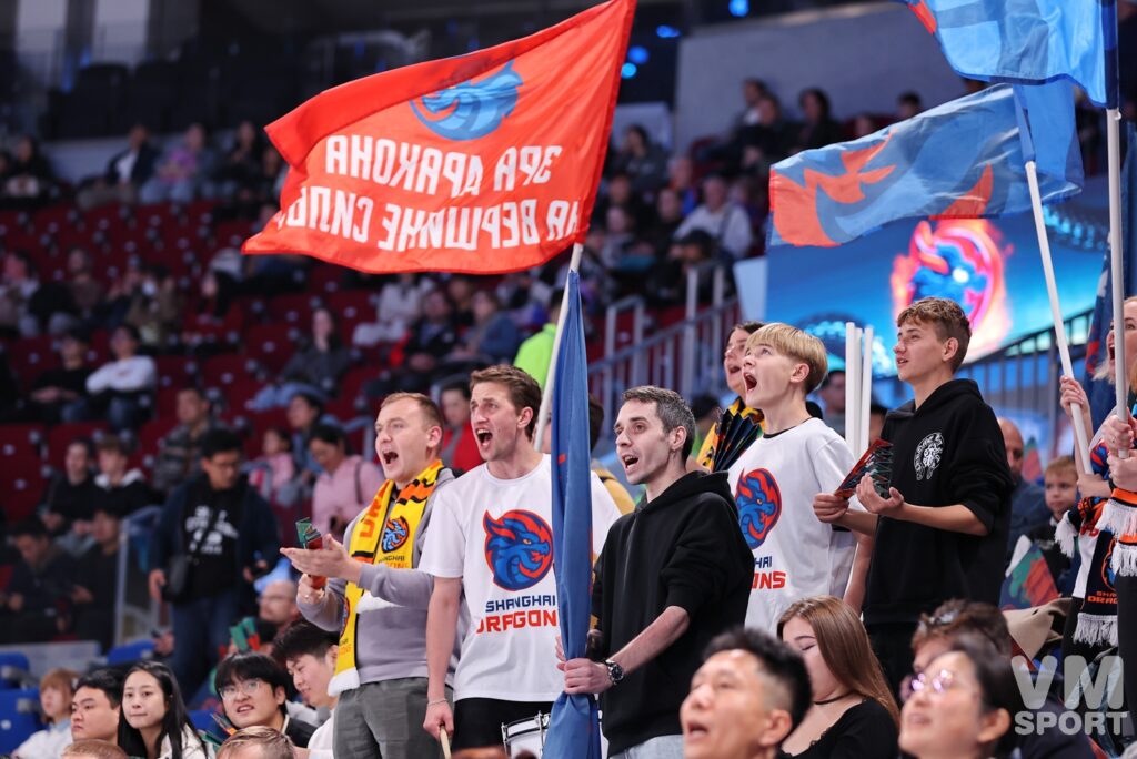 Болельщики. ХК Шанхай Дрэгонс