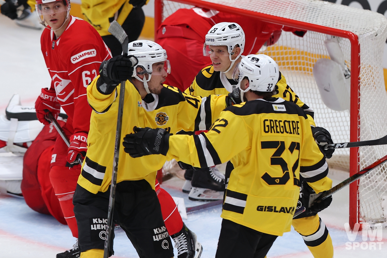 Дубль Абросимова принёс победу «Северстали» над «Спартаком» ХК Северсталь