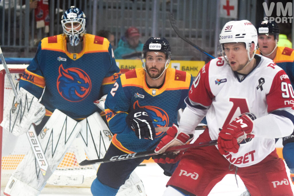 ХК Шанхай Дрэгонс-ХК Локомотив