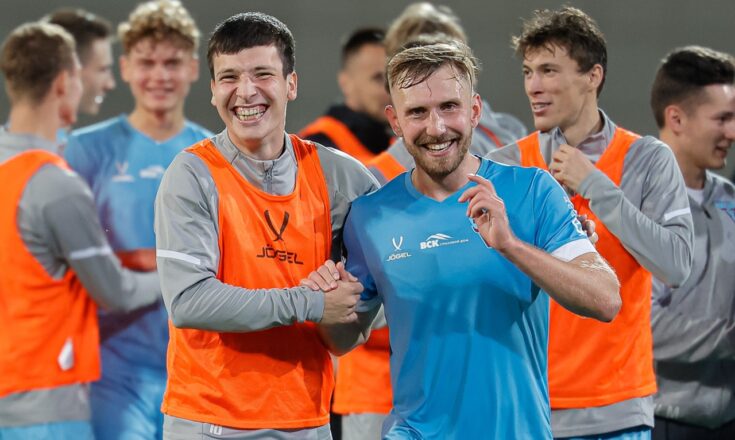 «Велес» выходит на первое место в «Золоте», обыграв на выезде «Динамо-2» ФК Велес/ 2025