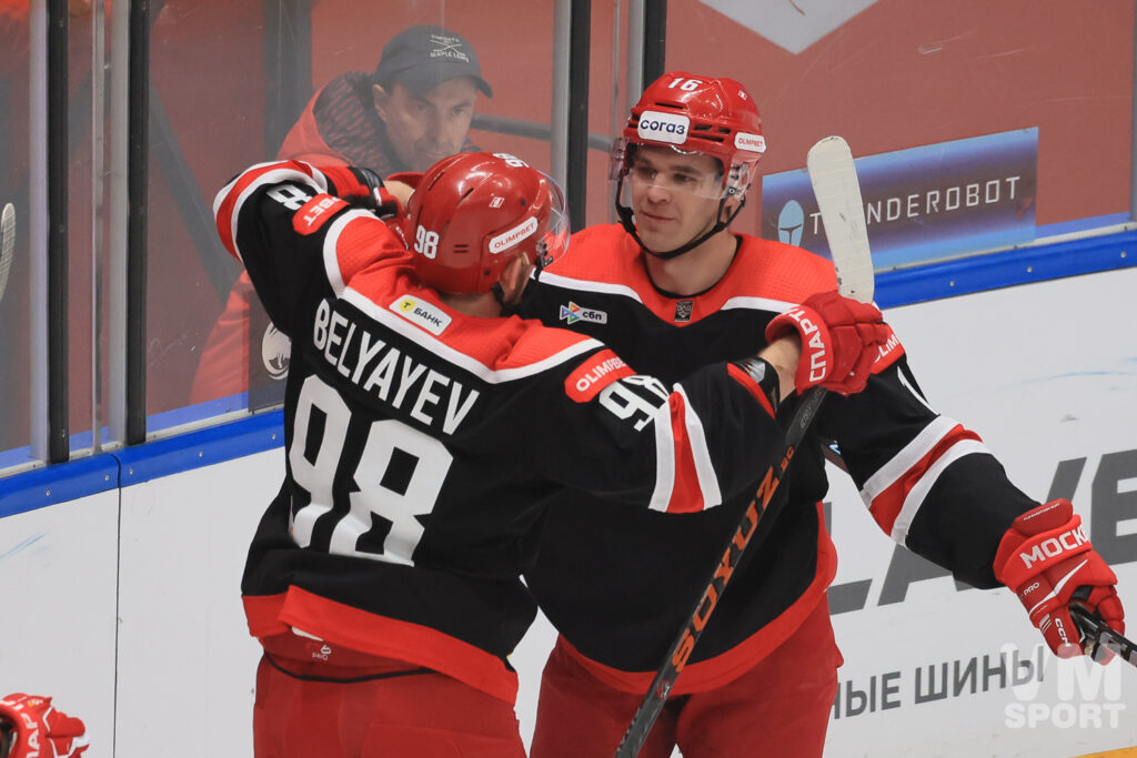 Александр Беляев и Данил Пивчулин. ХК Спартак