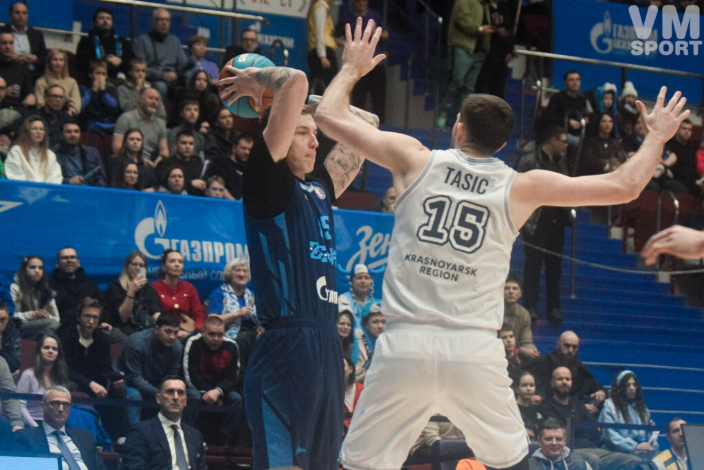 БК Зенит-БК Енисей