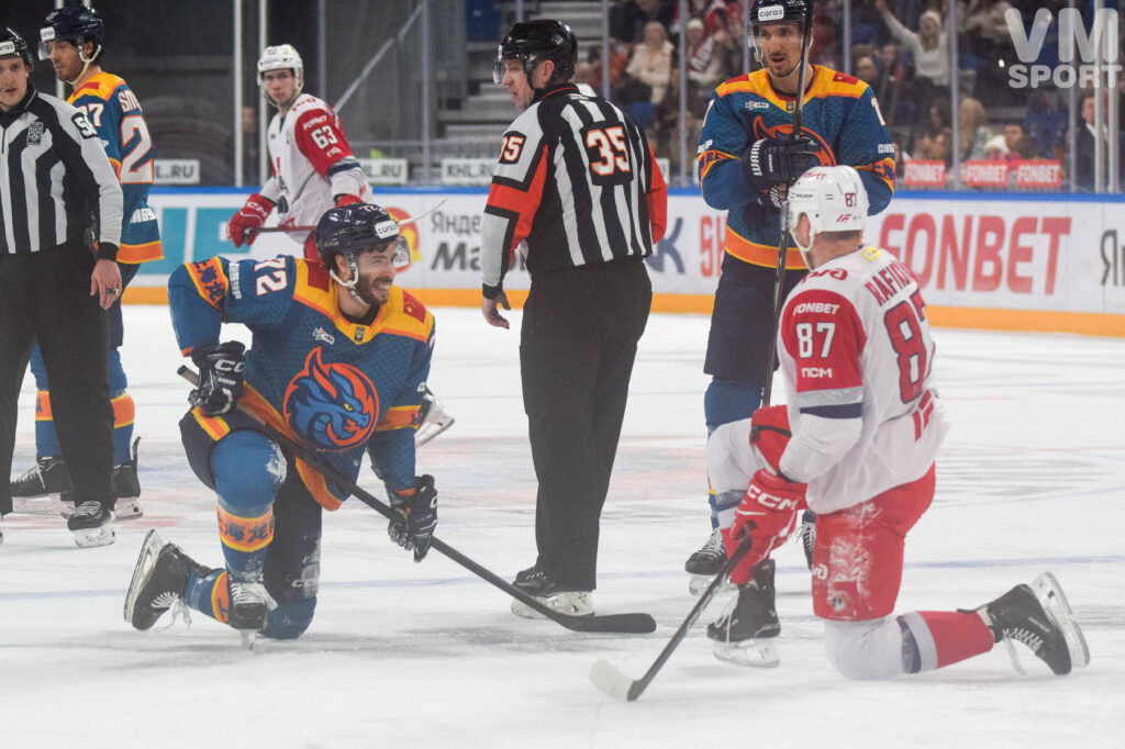 ХК Шанхай Дрэгонс-ХК Локомотив