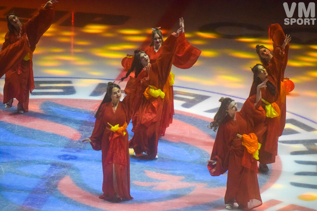 Группа поддержки. ХК Шанхай Дрэгонс