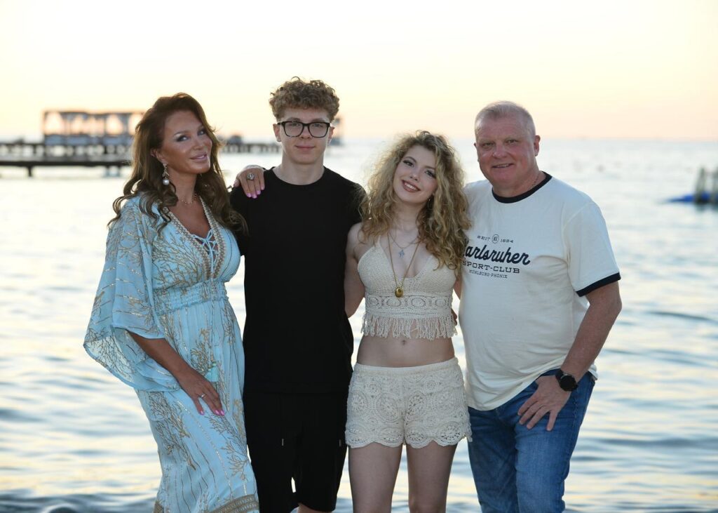 Сергей Кирьяков и его семья