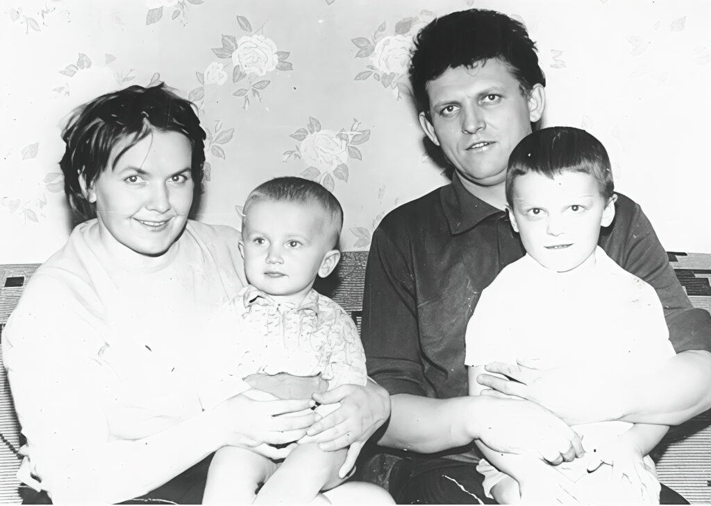 Сергей Кирьяков и его семья