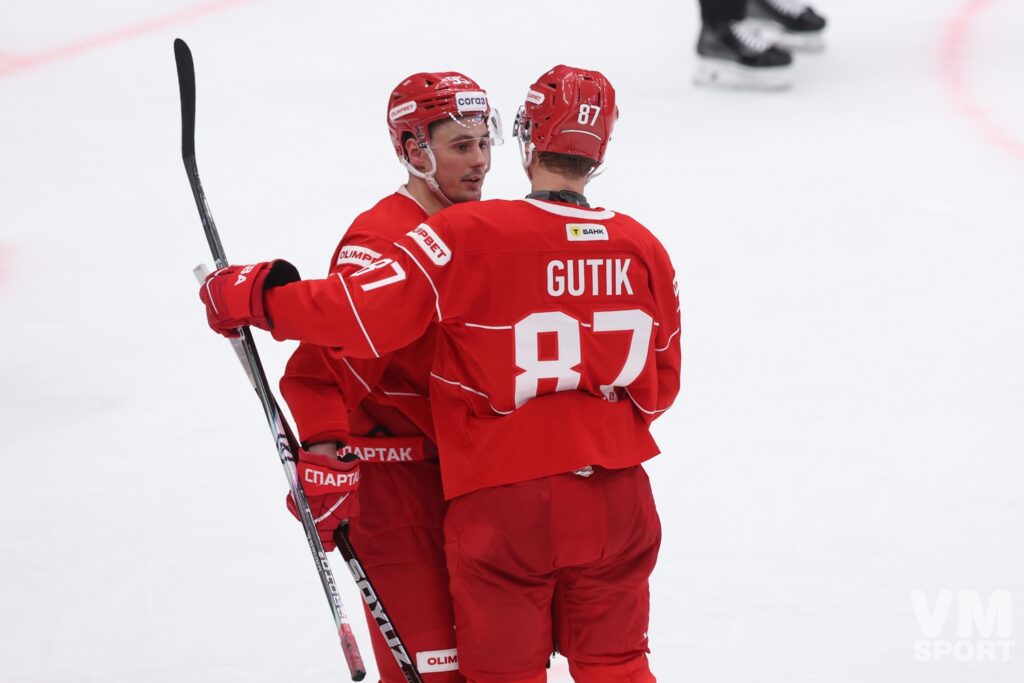 Герман Рубцов и Даниил Гутик. ХК Спартак