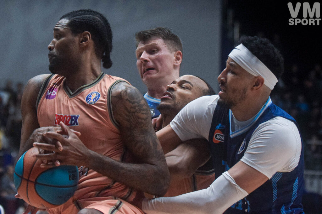 БК Зенит-БК Уралмаш