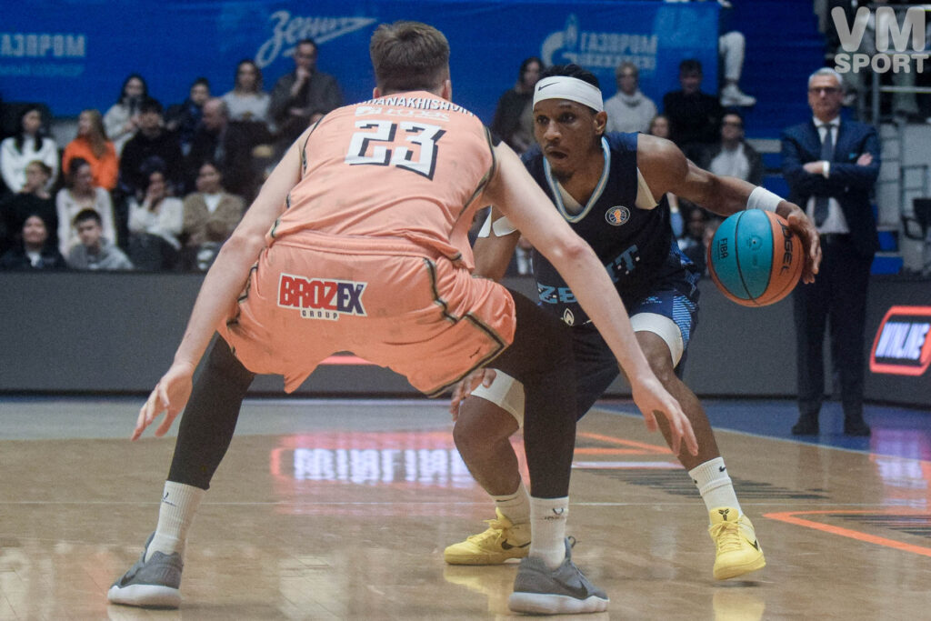 БК Зенит-БК Уралмаш