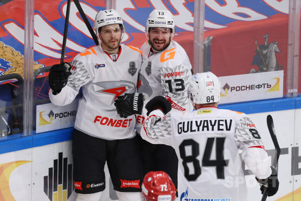 ХК Авангард