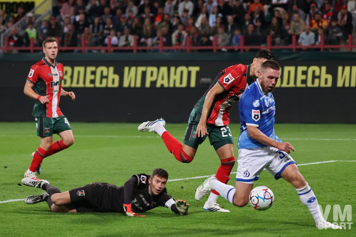 A30I8225 ФК Локомотив-ФК Динамо