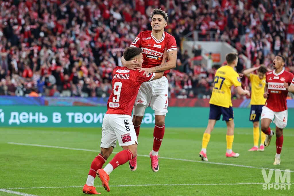 Манфред Угальде и Пабло Солари. ФК Спартак
